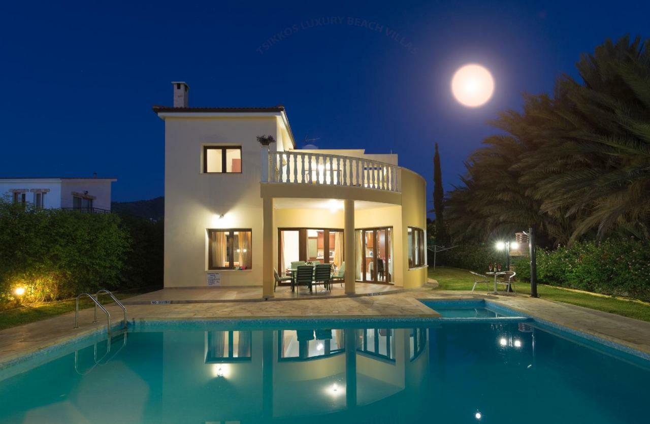 Villa Tsikkos Tria Polis Exterior foto